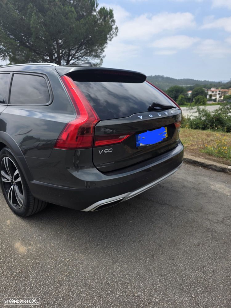 Volvo V90 D4 AWD Geartronic Momentum Pro - 2