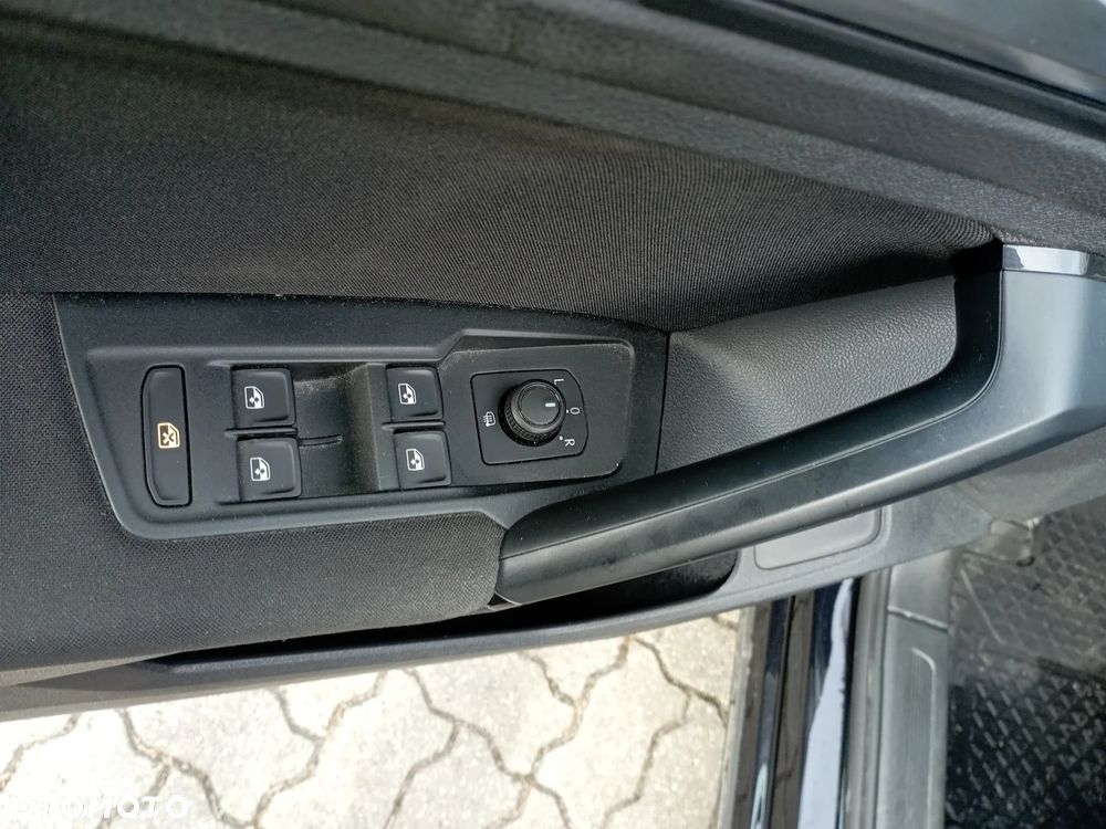 Volkswagen Tiguan - 22