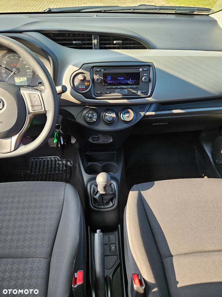 Toyota Yaris 1.0 Active EU6 - 22