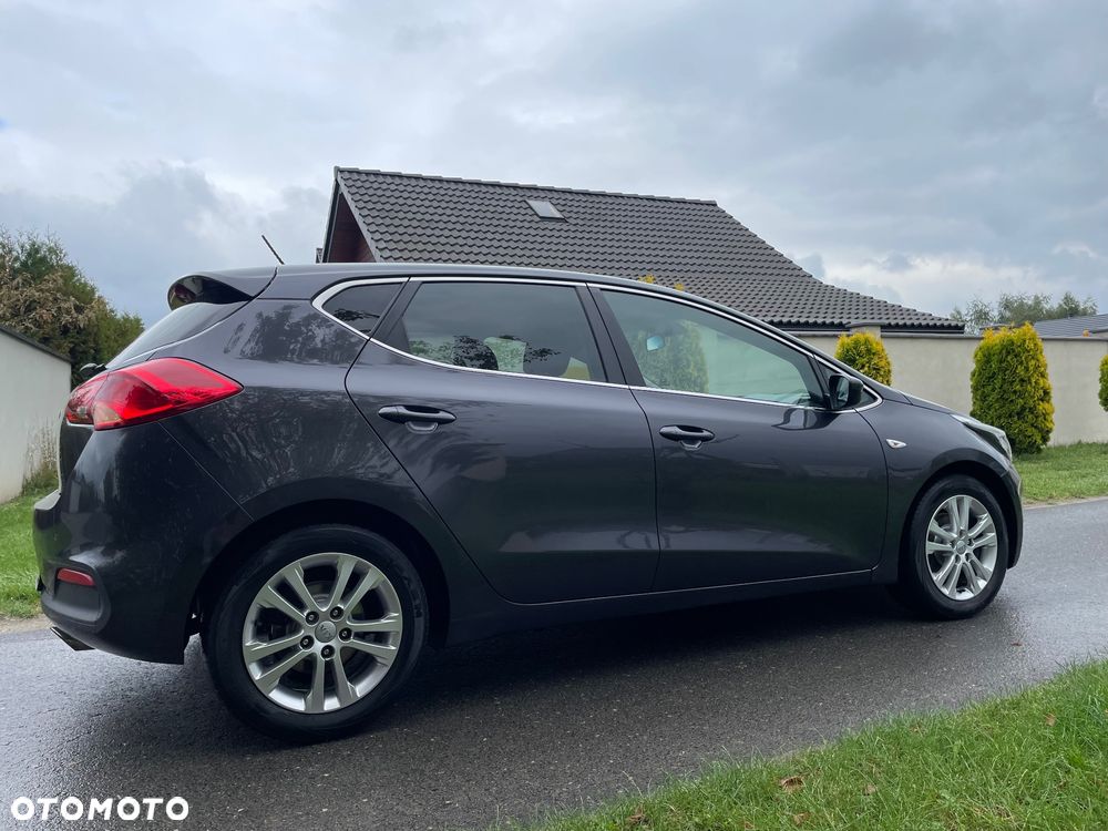 Kia Ceed 1.6 GDI Dream Team Edition - 7