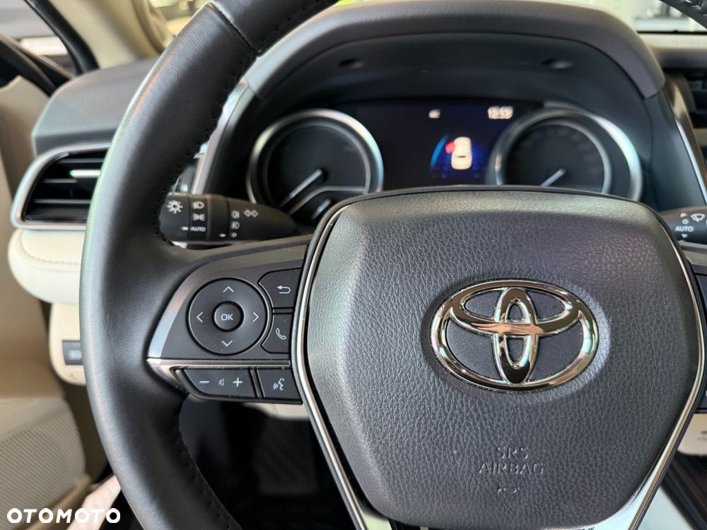 Toyota Camry 2.5 Hybrid Executive CVT - 7