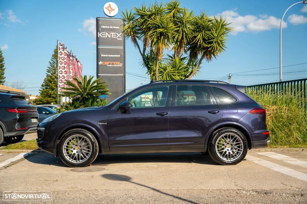Porsche Cayenne S E-Hybrid - 8