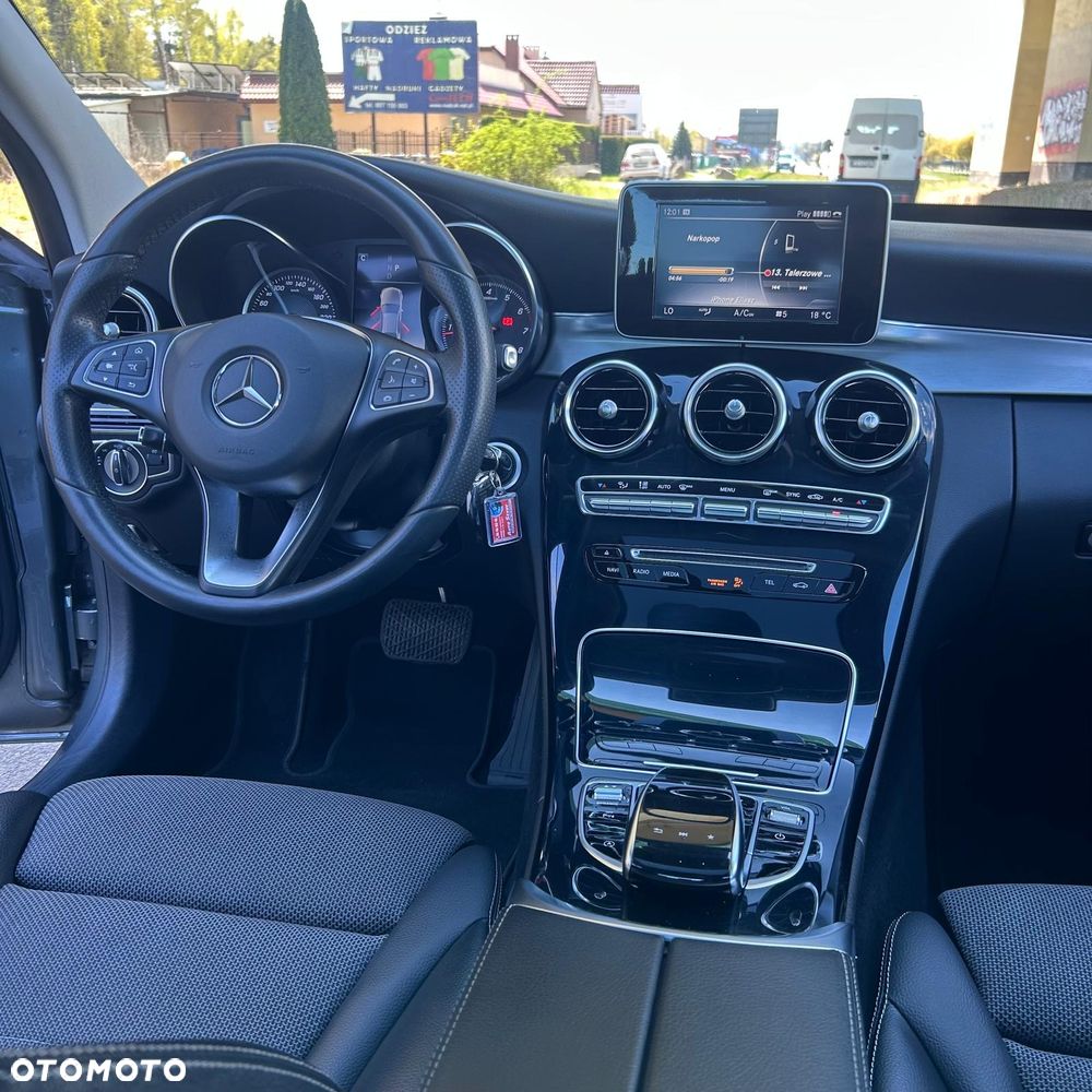 Mercedes-Benz Klasa C 180 Kompressor Automatik BlueEFFICIENCY Elegance - 11