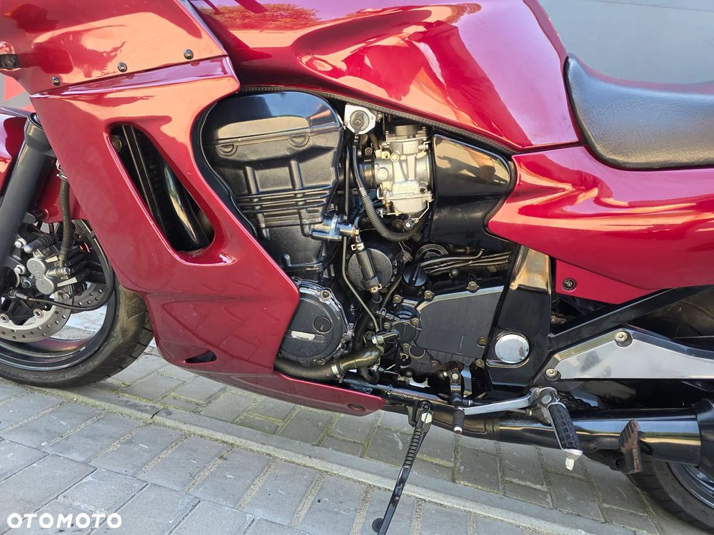 Kawasaki GPZ - 11