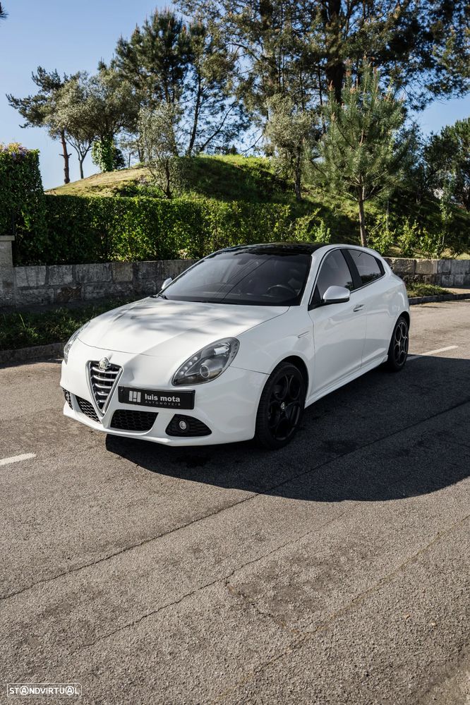 Alfa Romeo Giulietta 2.0 JTDM Distinctive - 2
