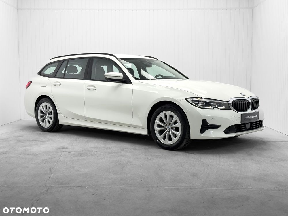 BMW Seria 3 318d Touring Advantage - 2