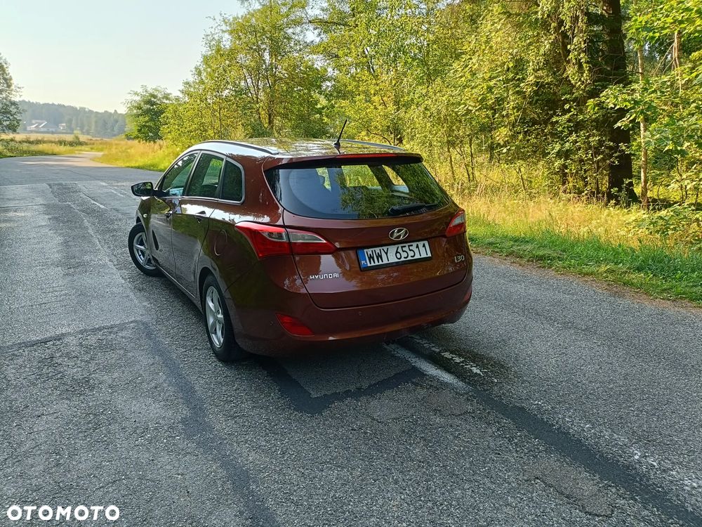 Hyundai i30 1.6 Comfort - 25