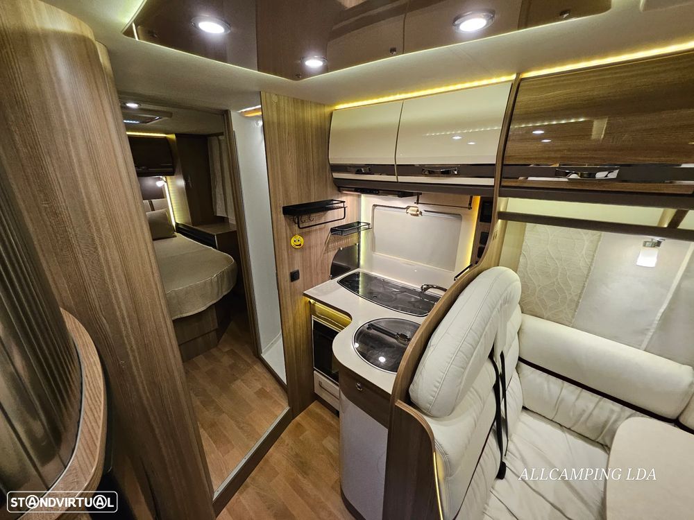 Rapido Le Randonneur 890F DESIGN EDITION CAMA CENTRAL/BASCULANTE - 16