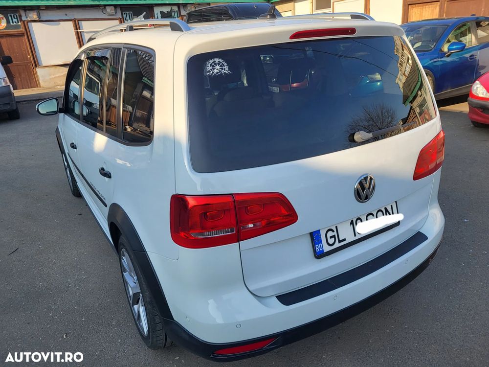Volkswagen Touran Cross 2.0 TDI DSG - 4