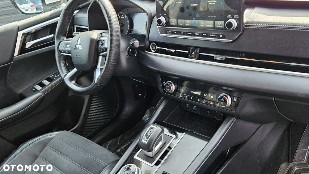 Mitsubishi Outlander - 37