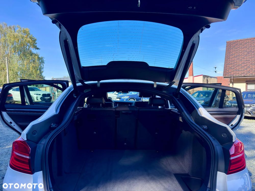 BMW X4 - 28