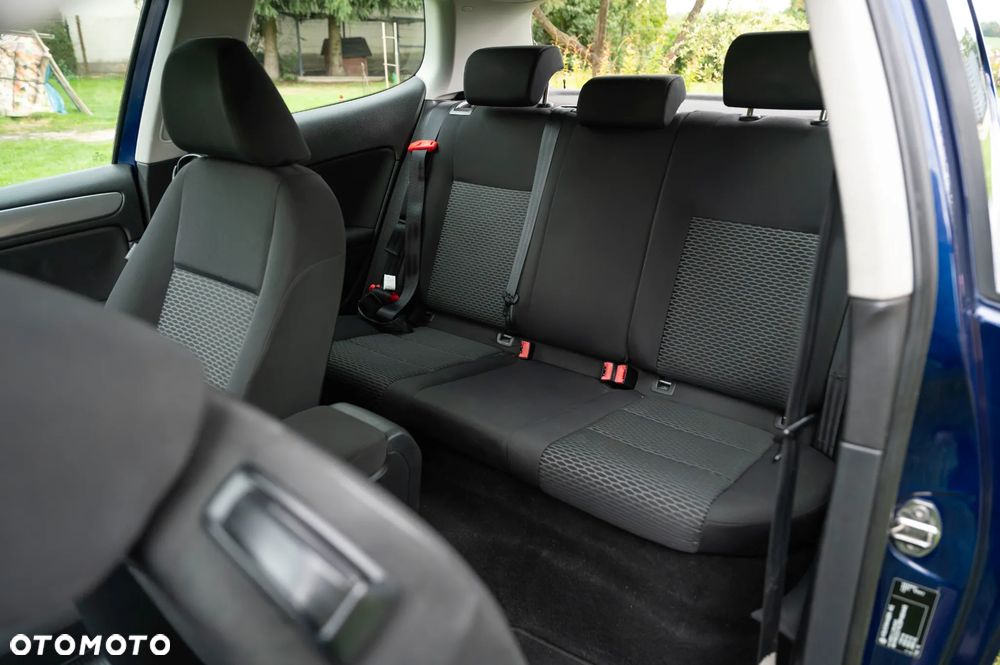 Volkswagen Golf - 11