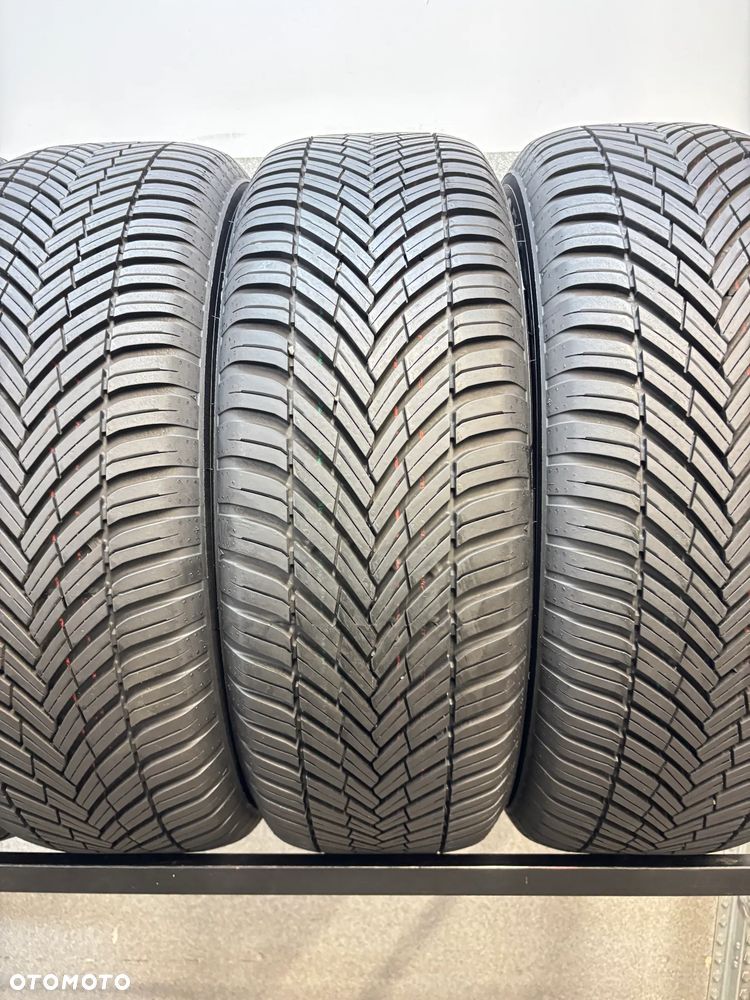 4 Opony Wielosezonowe Toyo 225/60/18 104V - 4