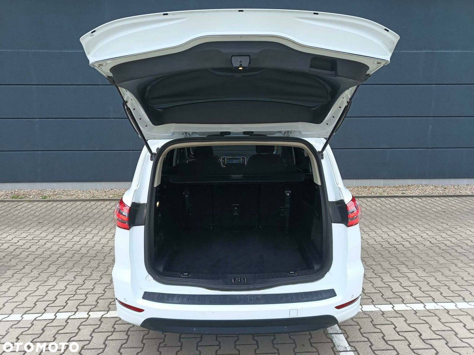 Ford S-Max - 8