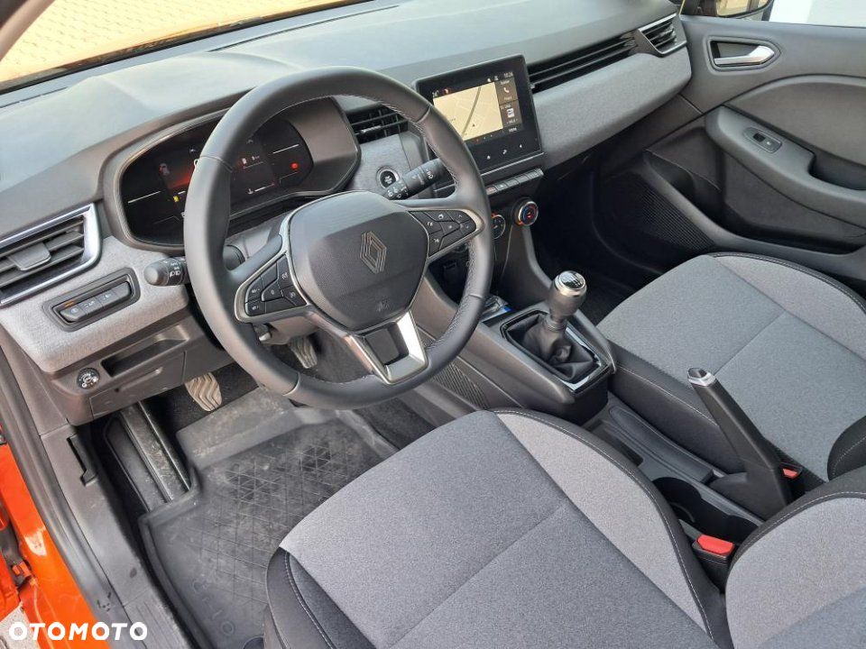 Renault Clio - 12