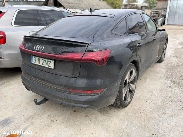 Audi e-tron 55 quattro S-Line - 3