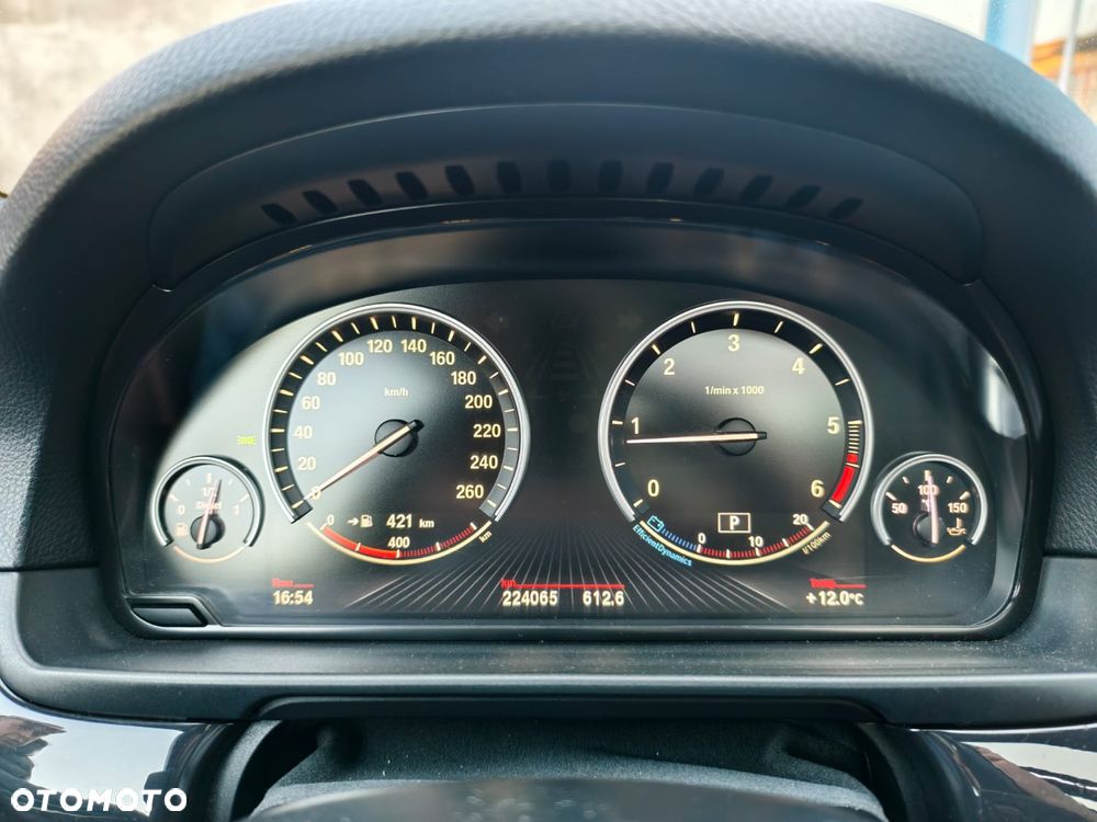 BMW Seria 5 525d - 20