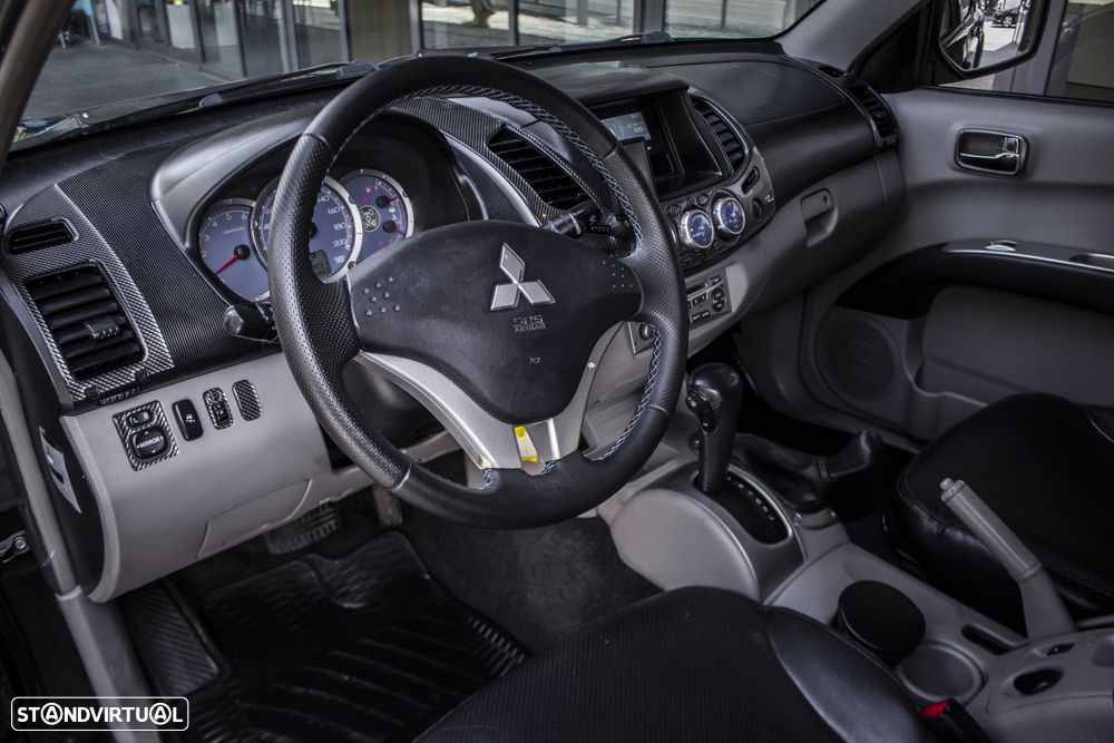 Mitsubishi L200 Pick Up 4x4 Auto Intense Cabine Dupla - 25