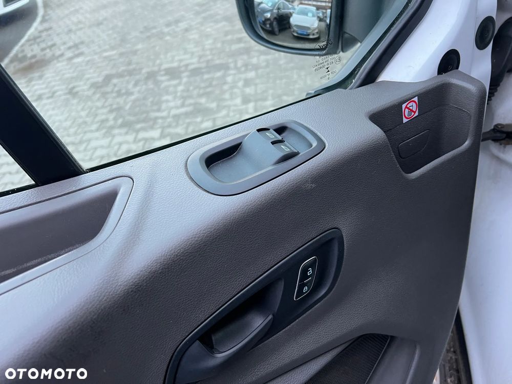 Ford Transit - 26