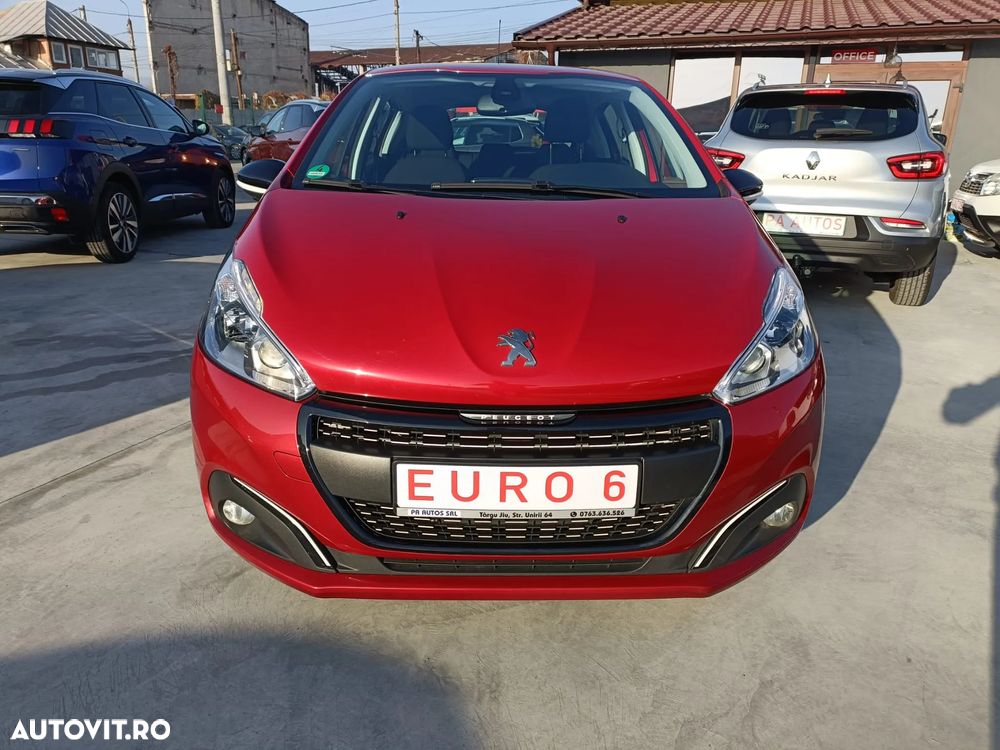 Peugeot 208 ver-puretech-110-stop-start-allure - 8