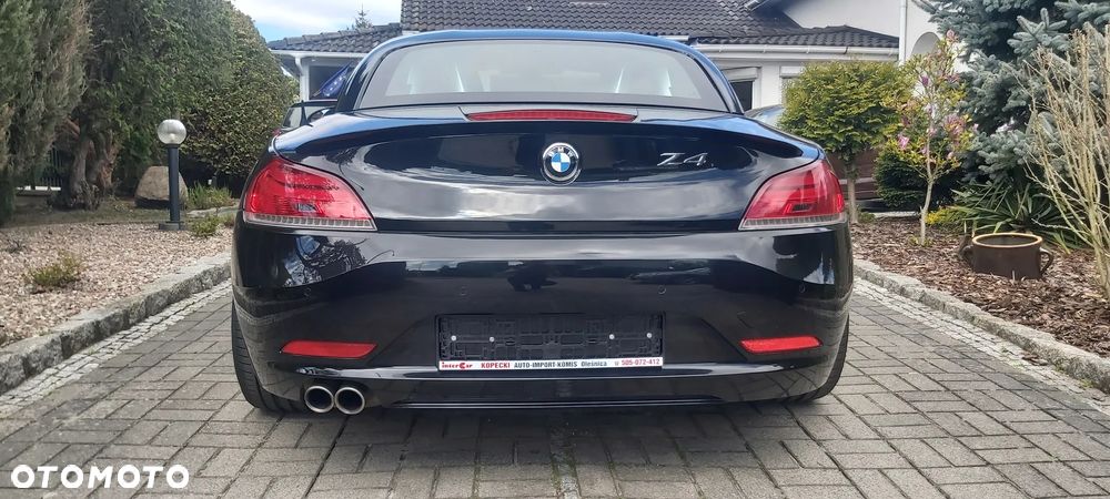 BMW Z4 sDrive30i - 11