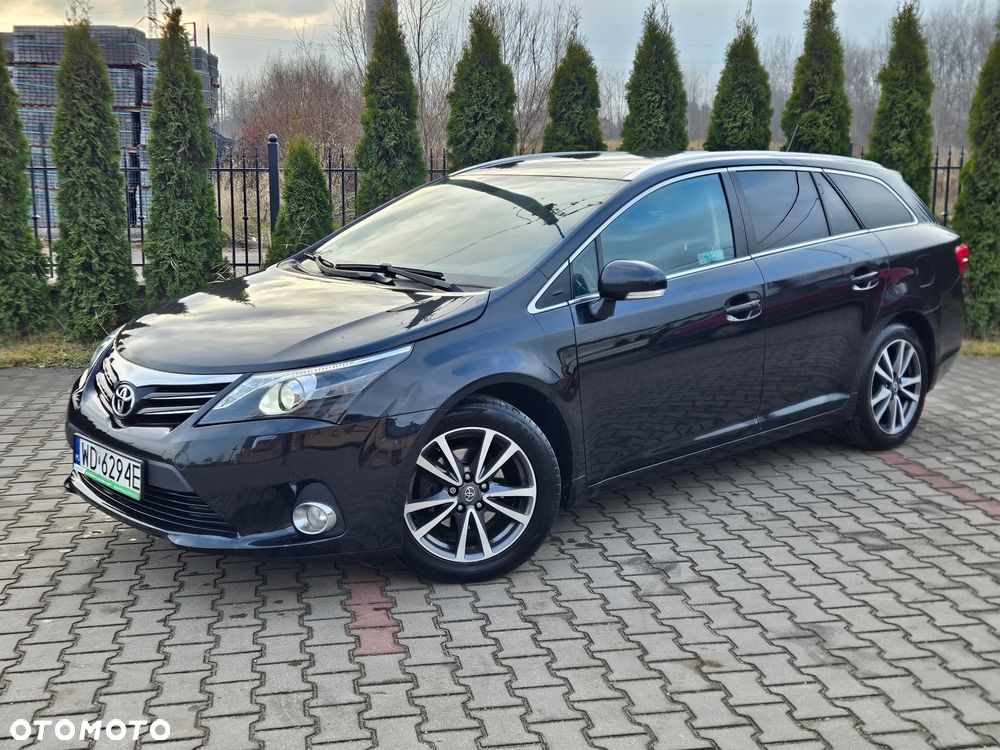 Toyota Avensis 1.8 Premium - 32