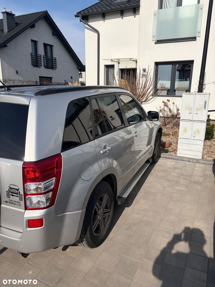 Suzuki Grand Vitara 2.0 De Luxe - 10