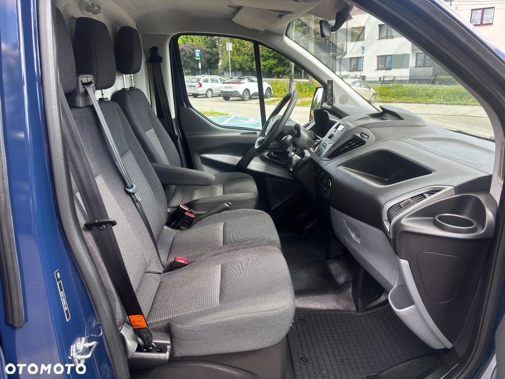 Ford TRANSIT CUSTOM - 16