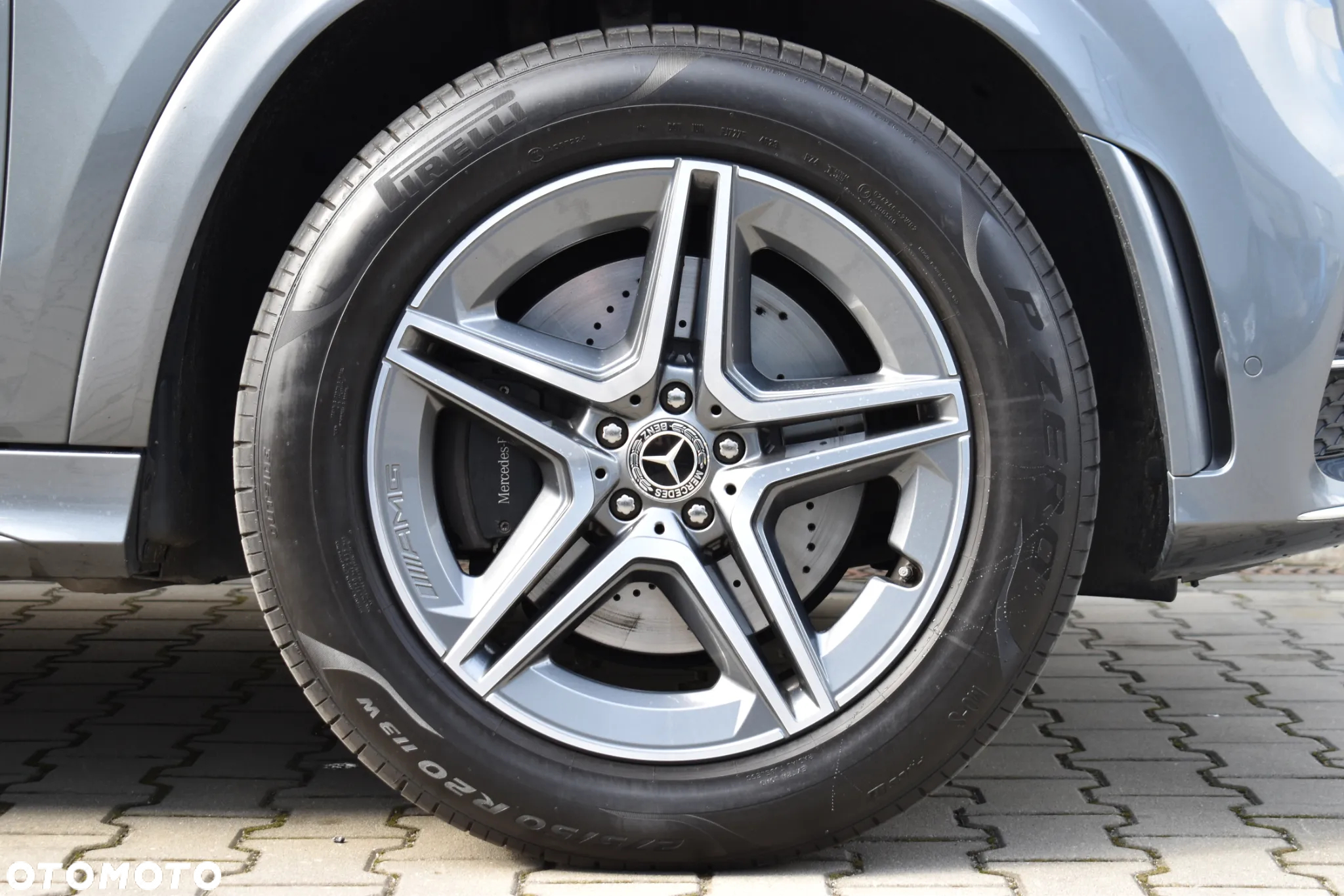 Mercedes-Benz GLE 300 d 4Matic 9G-TRONIC AMG Line - 11