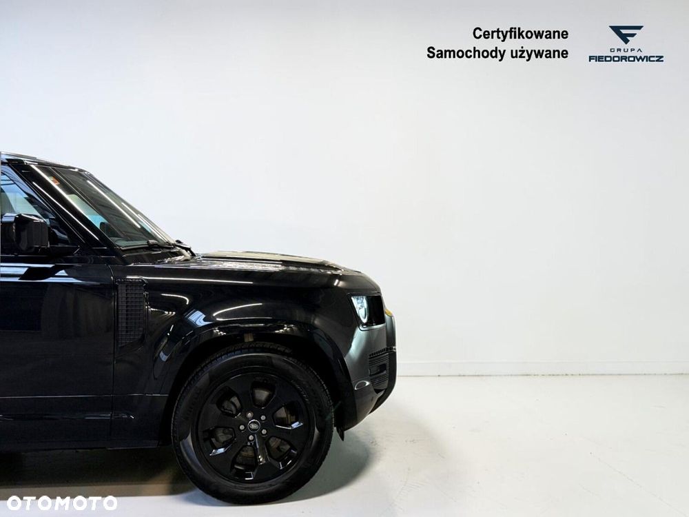 Land Rover Defender - 10