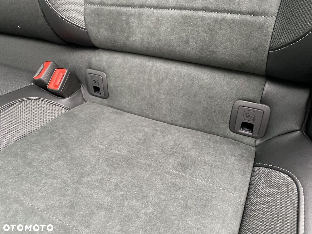 Volkswagen T-Roc 1.5 TSI Style DSG - 39