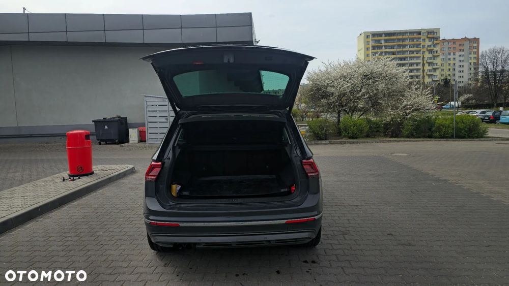 Volkswagen Tiguan - 8