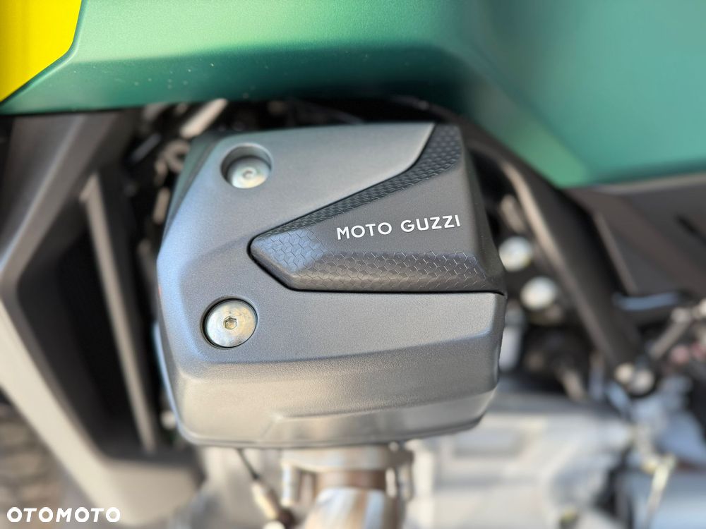 Moto Guzzi Stelvio - 12