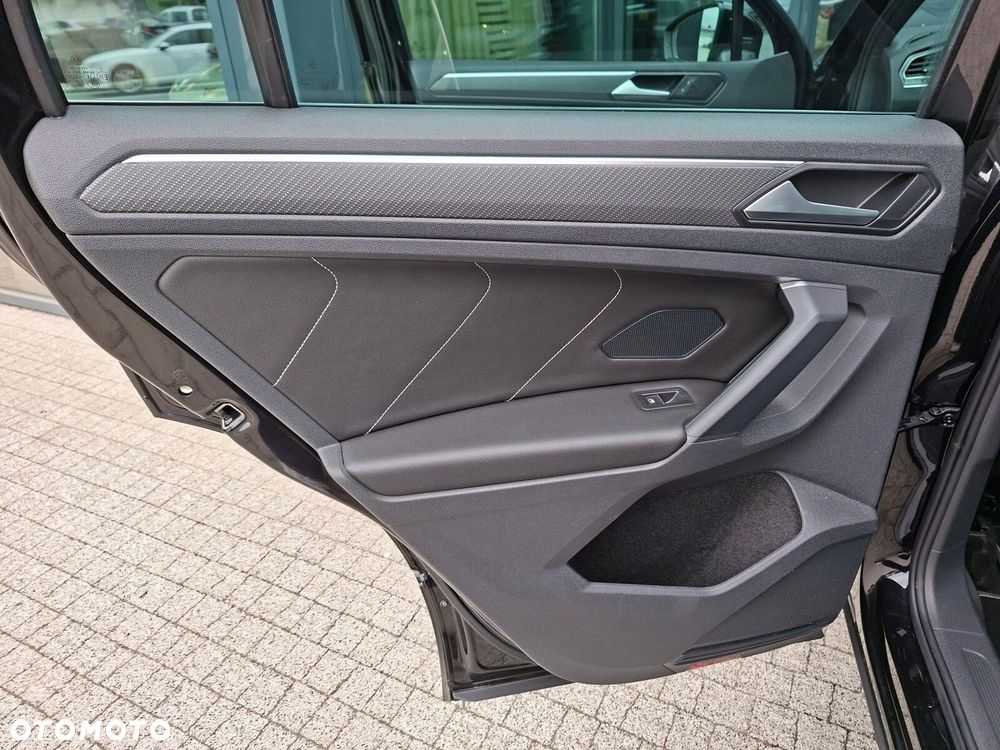 Volkswagen Tiguan - 13