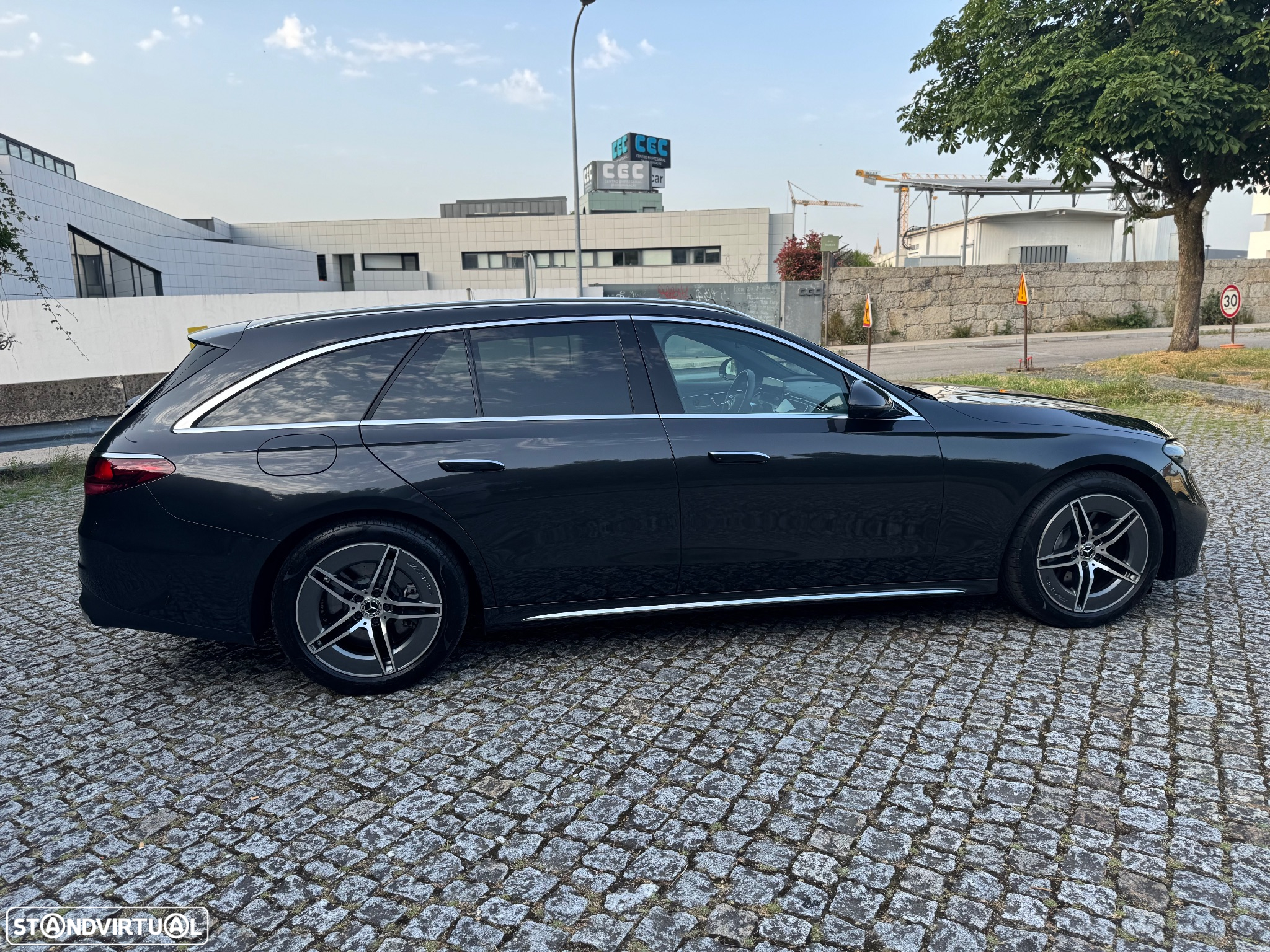 Mercedes-Benz E 300 - 29