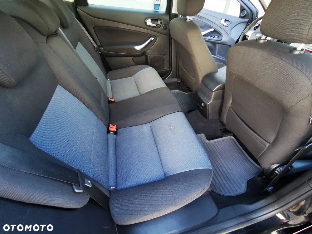 Ford Mondeo 1.8 TDCi Titanium - 14