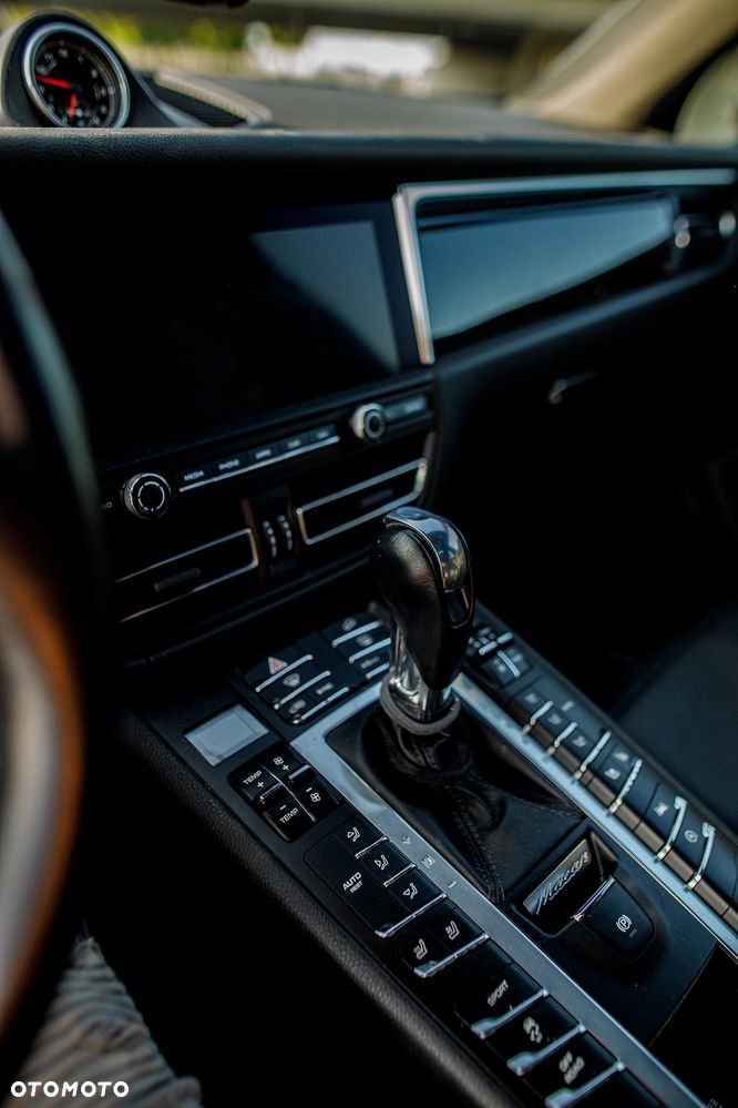 Porsche Macan - 11