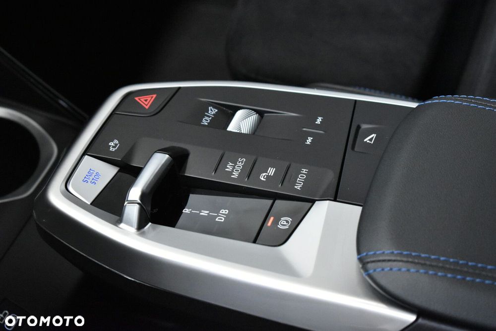 BMW iX2 xDrive30 66.5kWh M Sport - 20