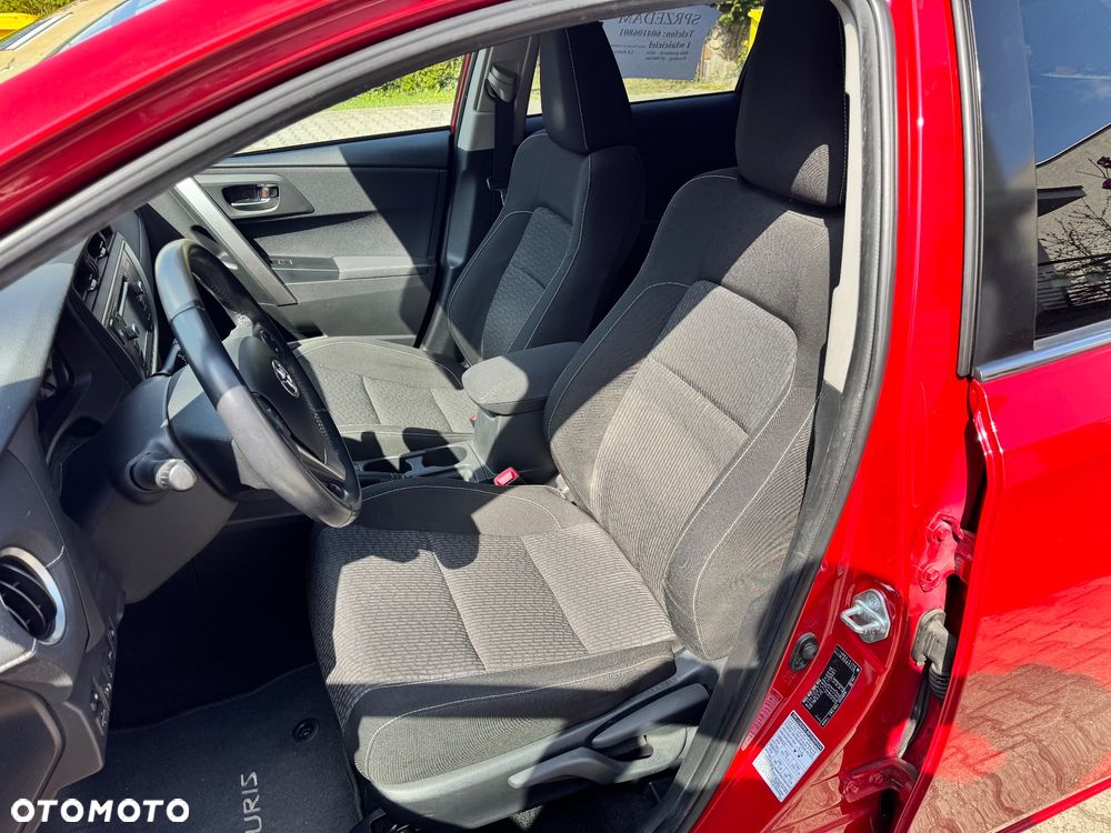 Toyota Auris ver-1-8-hsd-luna - 13