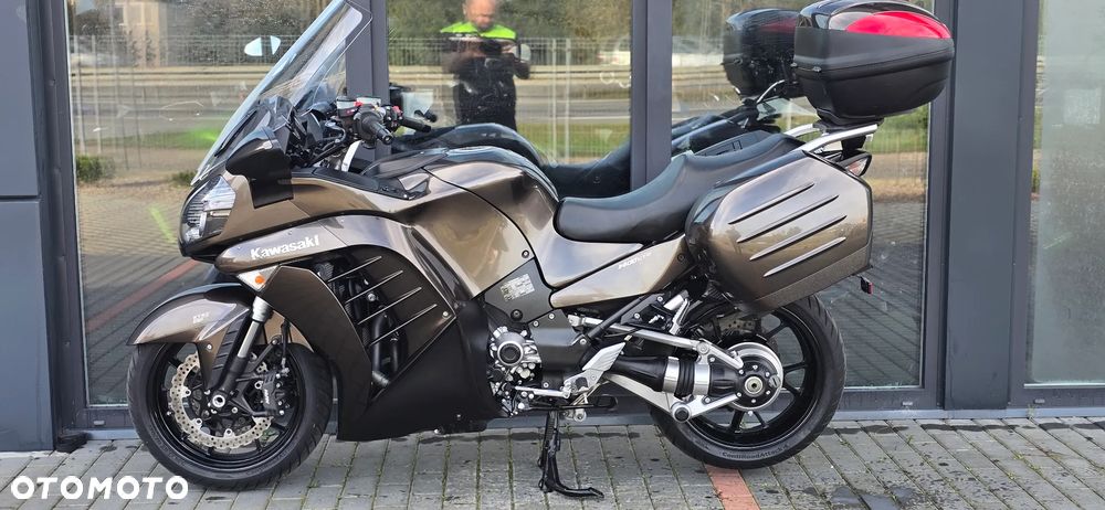 Kawasaki GTR - 26