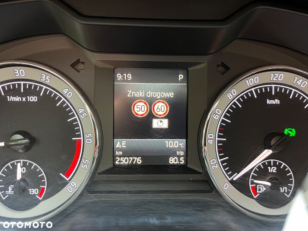 Skoda Octavia 2.0 TDI (Green tec) DSG Ambition - 32