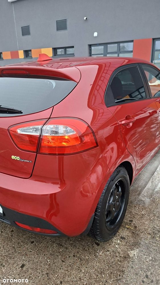 Kia Rio 1.2 Attract - 10