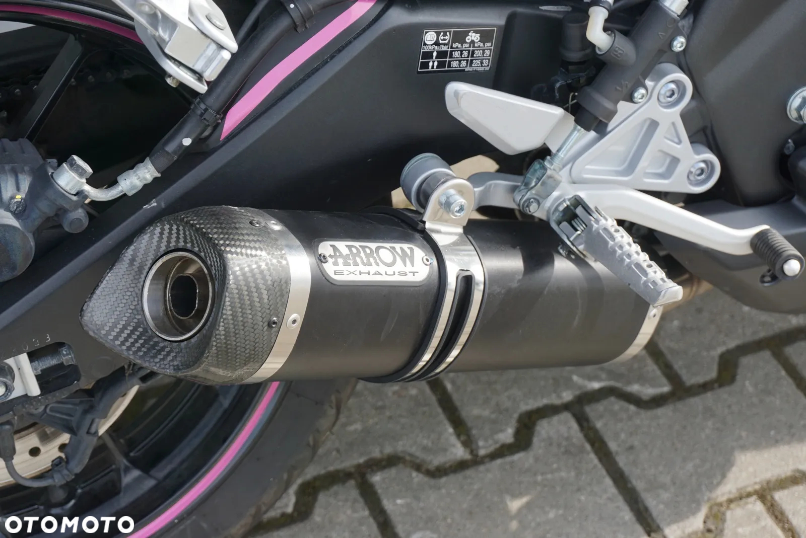 Yamaha MT - 7