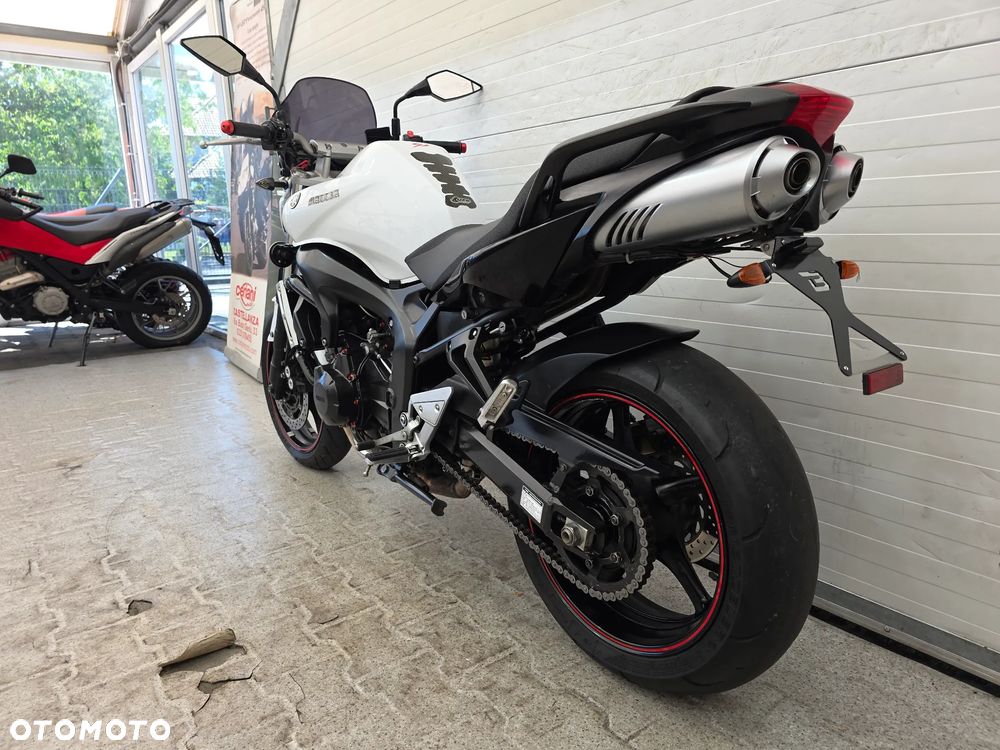 Yamaha FZ - 17