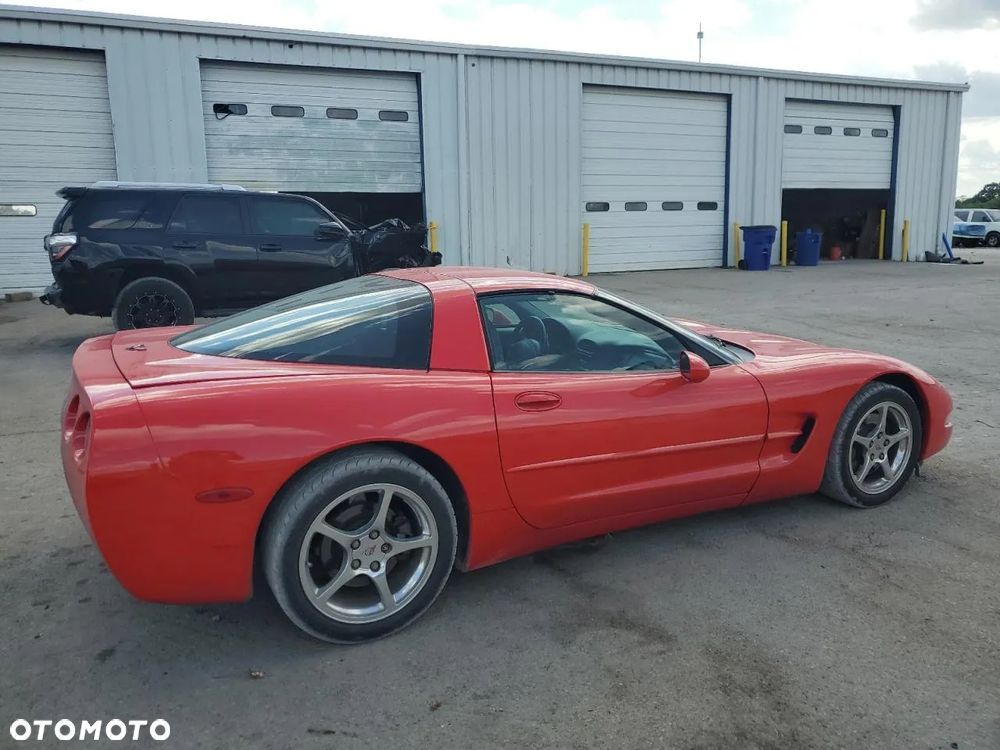 Chevrolet Corvette - 3