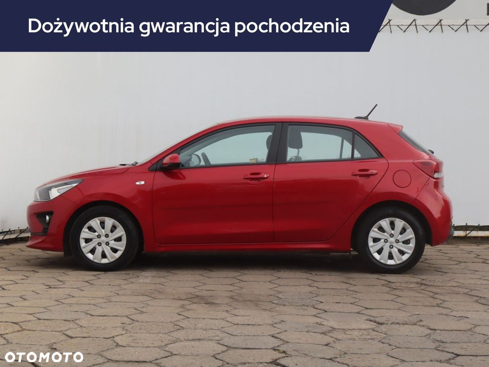 Kia Rio - 4