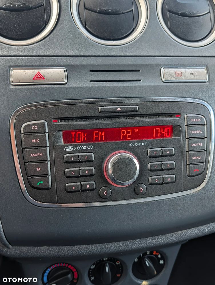 Ford TRANSIT CONNECT - 12