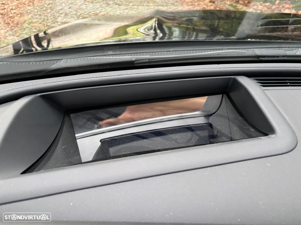 Mercedes-Benz C 300 e AMG Line - 37