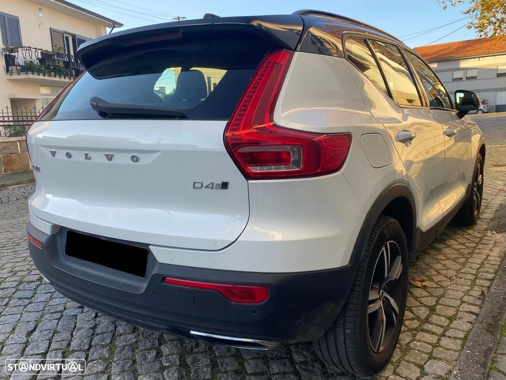 Volvo XC 40 D4 AWD Geartronic R-Design - 5