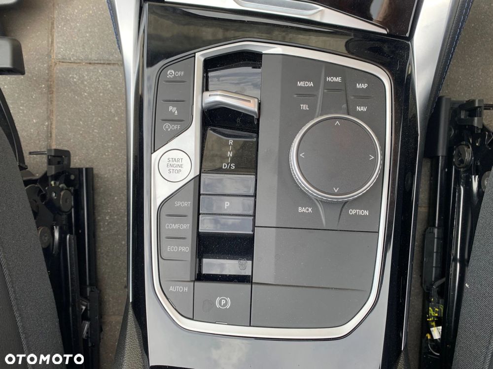 FOTELE TAPICERKA SKÓRA ALCANTARA M-PAKIET SPORTY MANUALNE BMW 2 G42 KOMPLET - 9